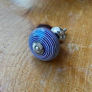 🍕🪻Vintage style doorknob porcelain blue striped chrome detail Greece Italy